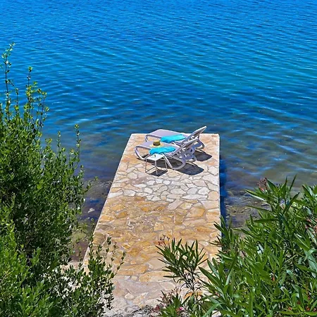 Donatella Feriehus *